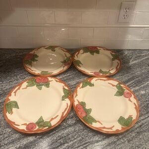 Franciscan Apple Dinner Plates 10 5/8" Set of 4 Earthenware England Backstamp